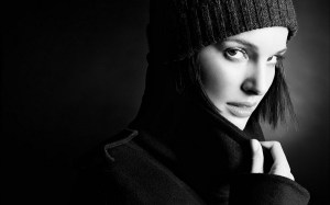 women black and white actress natalie portman 1680x1050 wallpaper_wallpaperswa.com_100
