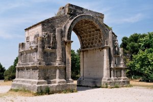 glanum-triomphal_arch-arc_de_triomphe